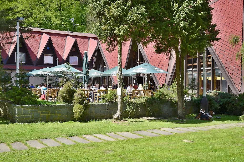 Hotel Konopiste Nova Myslivna Benesov  Eksteriør billede